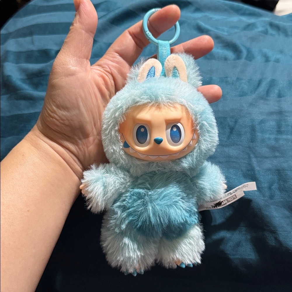 NEW IN BOX AUTHENTIC LABUBU FROM POP MART - HOPE